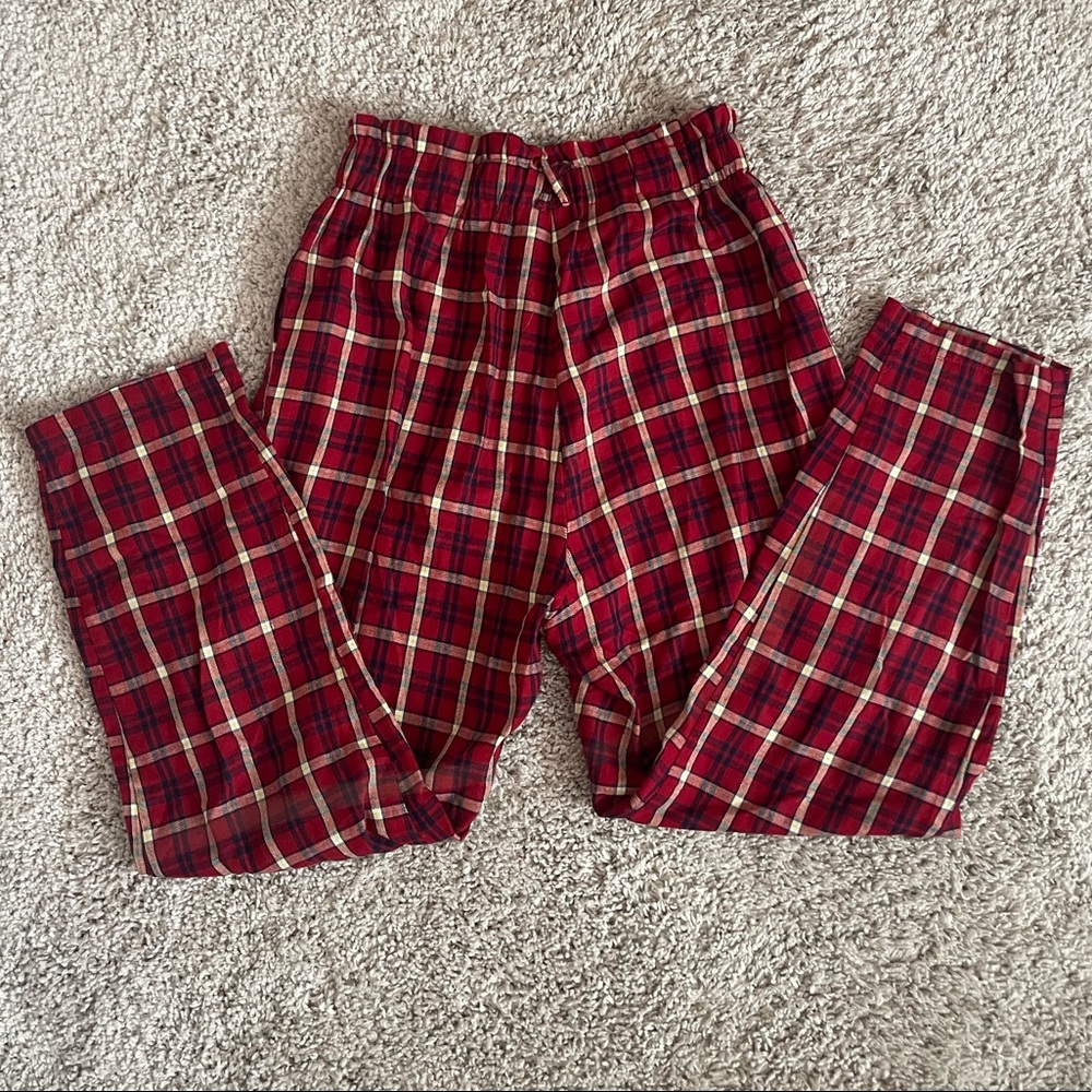 Trendy Patterned Pants - Picture 3 of 4